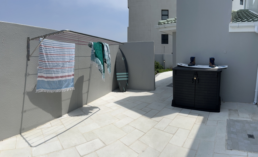 To Let 3 Bedroom Property for Rent in Big Bay Western Cape